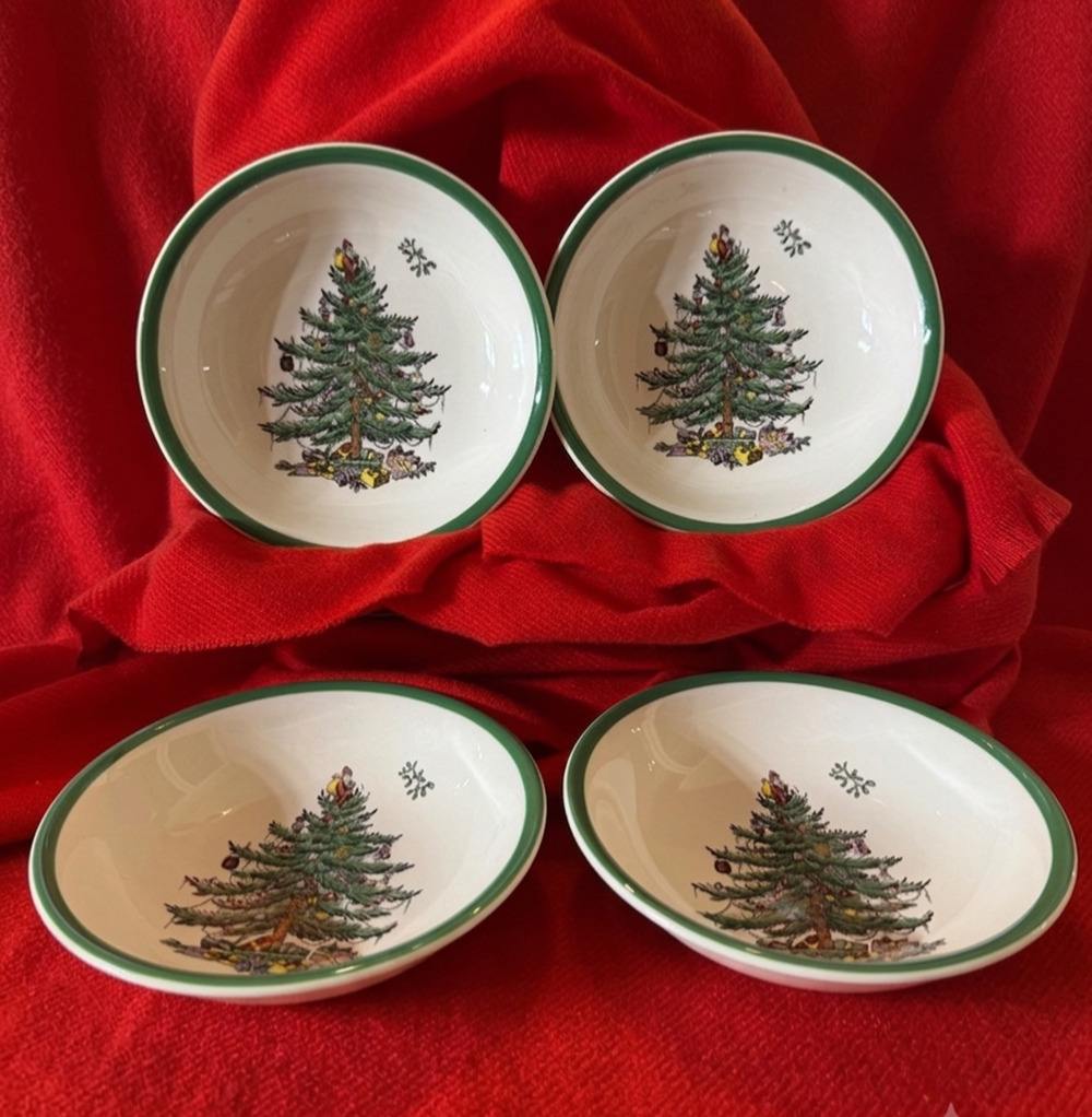 Vintage Spode Christmas Tree Fruit Dessert Bowls Set of 4 England-Made S3324A-12